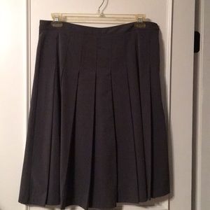 Gray pleated skirt